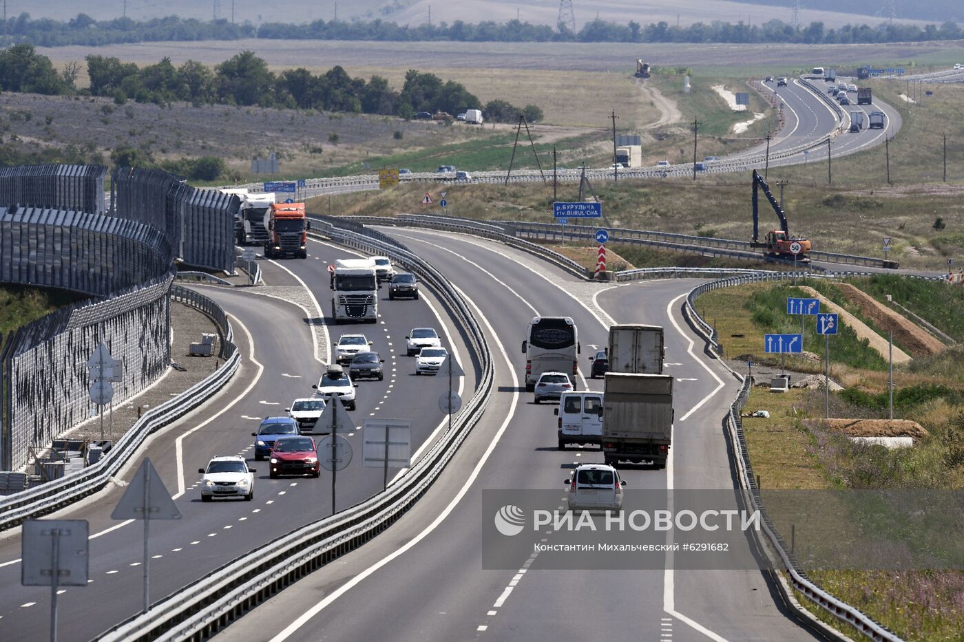 В Крыму запустили движение по "Тавриде" от Белогорска до Симферополя