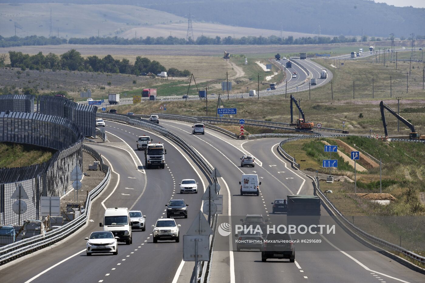 В Крыму запустили движение по "Тавриде" от Белогорска до Симферополя