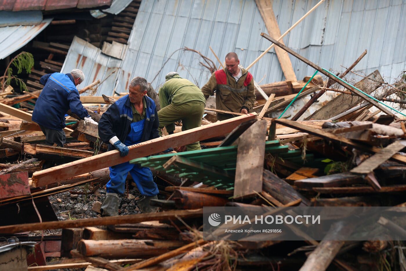 В городе Нижние Серги в Свердловской области ввели режим ЧС из-за паводка