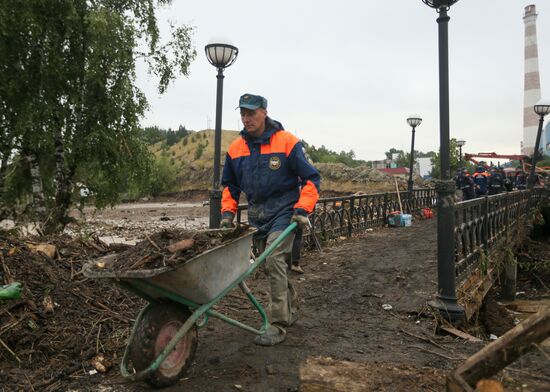 В городе Нижние Серги в Свердловской области ввели режим ЧС из-за паводка