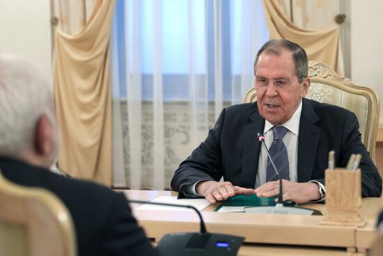 Встреча глав МИД РФ и Ирана С. Лаврова и М. Зарифа
