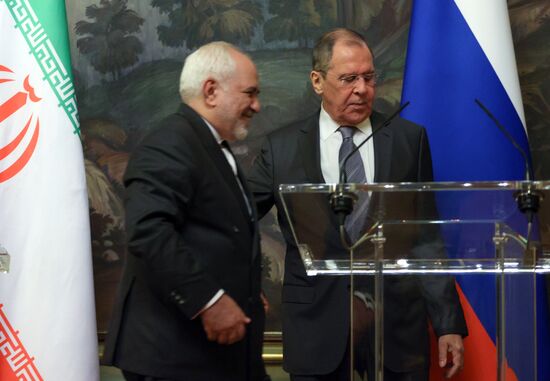 Встреча глав МИД РФ и Ирана С. Лаврова и М. Зарифа