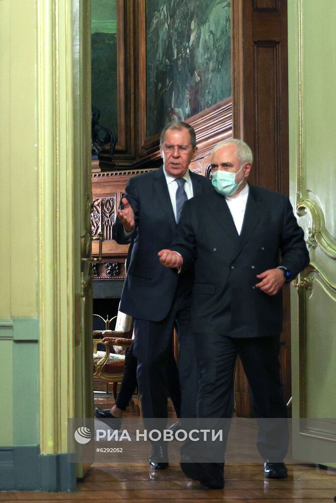 Встреча глав МИД РФ и Ирана С. Лаврова и М. Зарифа