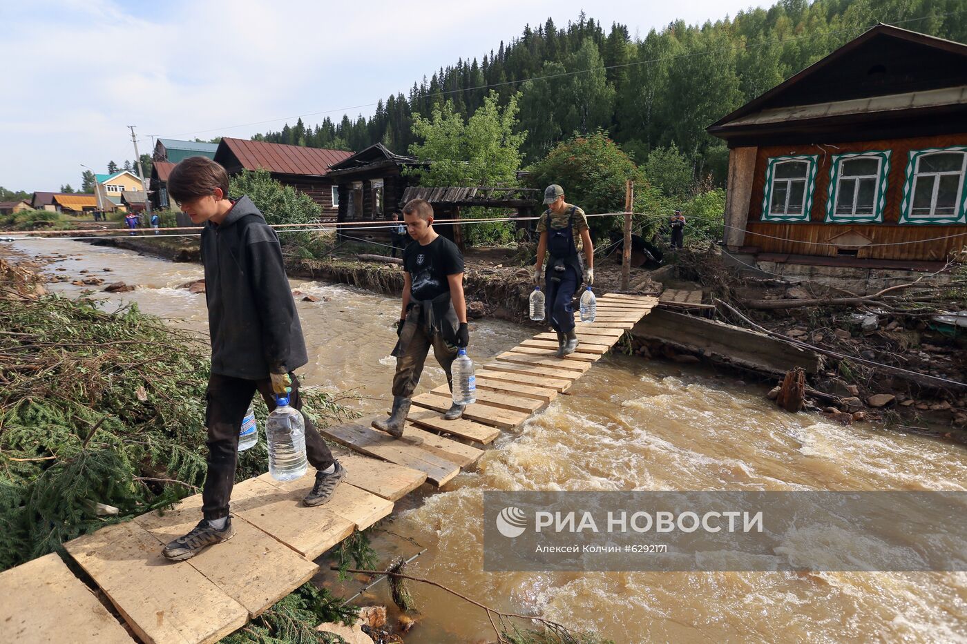 В городе Нижние Серги в Свердловской области ввели режим ЧС из-за паводка