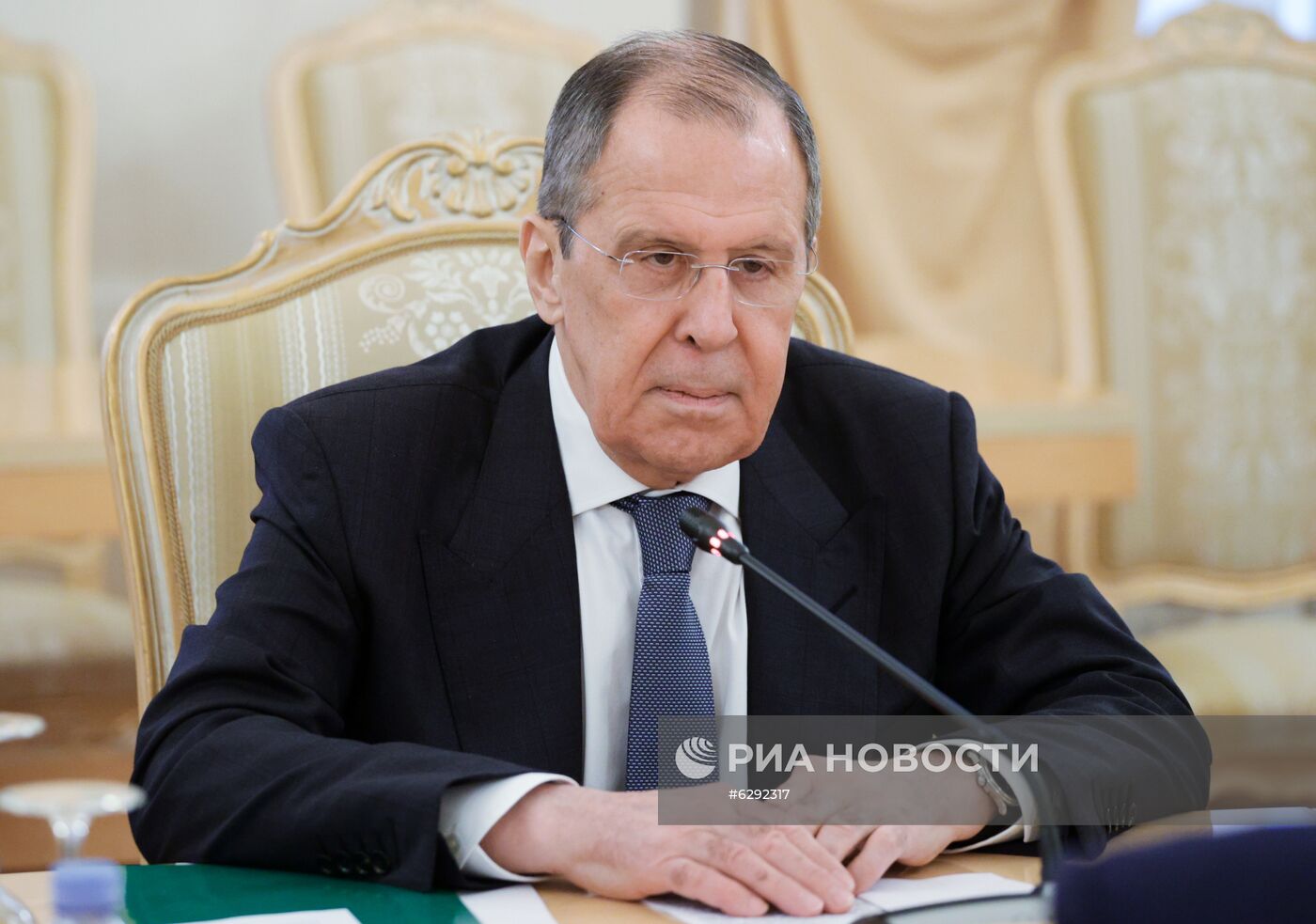 Встреча глав МИД РФ и Алжира С. Лаврова и С. Букадума