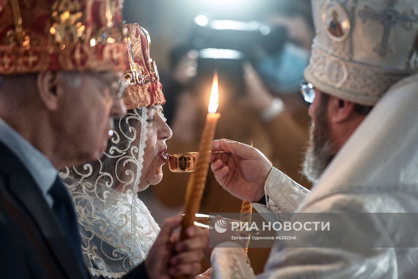 В Главном храме Вооруженных сил России провели первое венчание