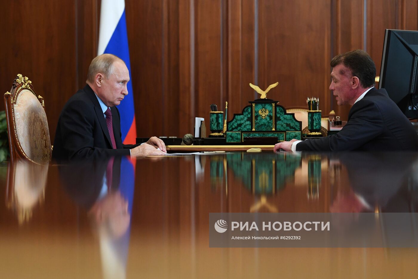 Президент РФ В. Путин встретился с главой Пенсионного фонда РФ М. Топилиным 