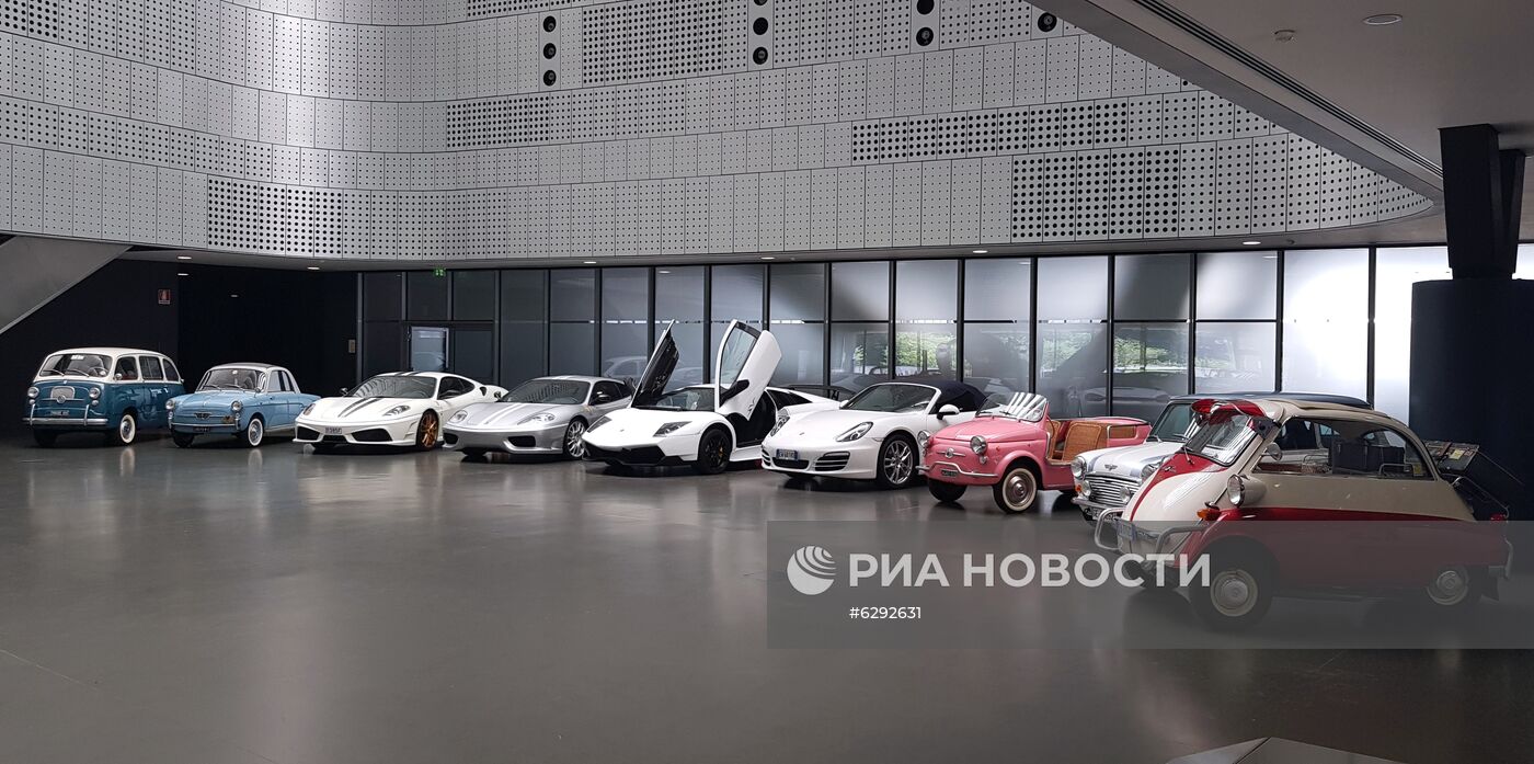 Семнадцать конфискованных автомобилей переданы в Автомобильный музей Турина