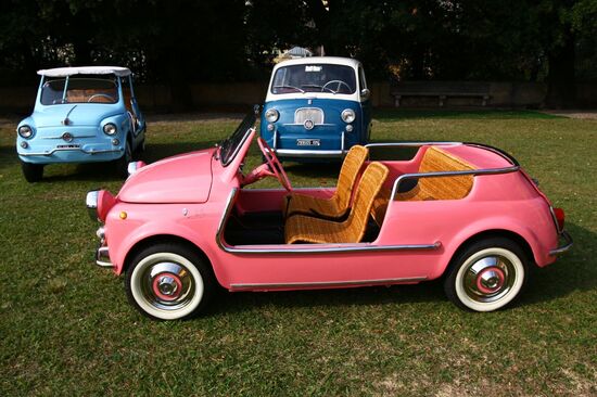 Семнадцать конфискованных автомобилей переданы в Автомобильный музей Турина