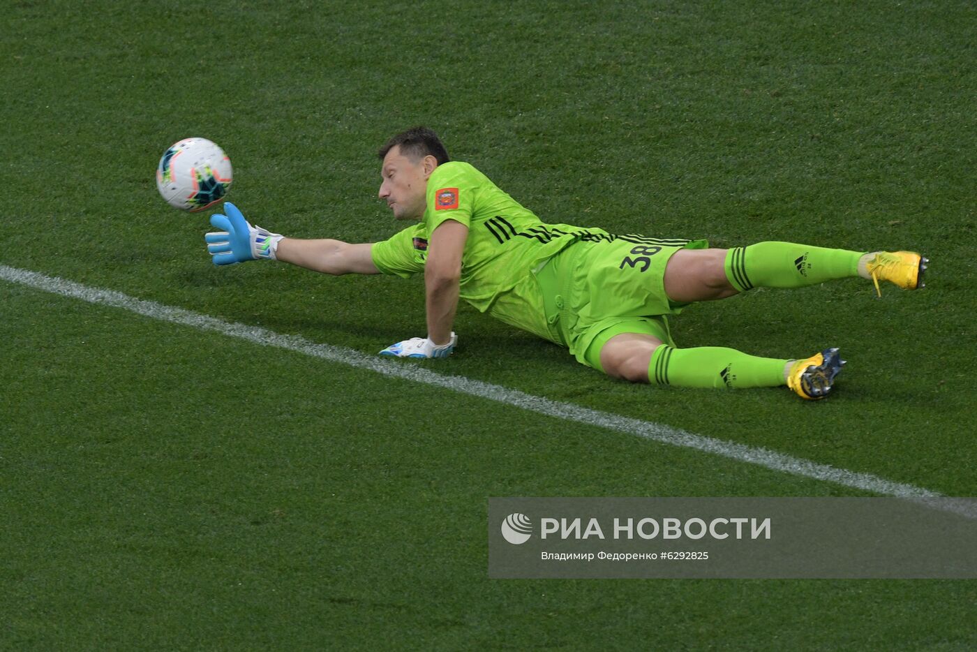 Футбол. РПЛ. Матч "Динамо" - "Оренбург"