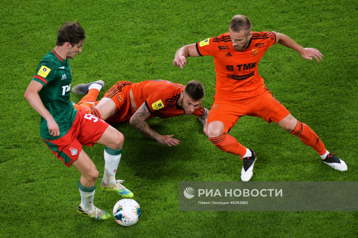 Футбол. РПЛ. Матч "Урал" —  "Локомотив"
