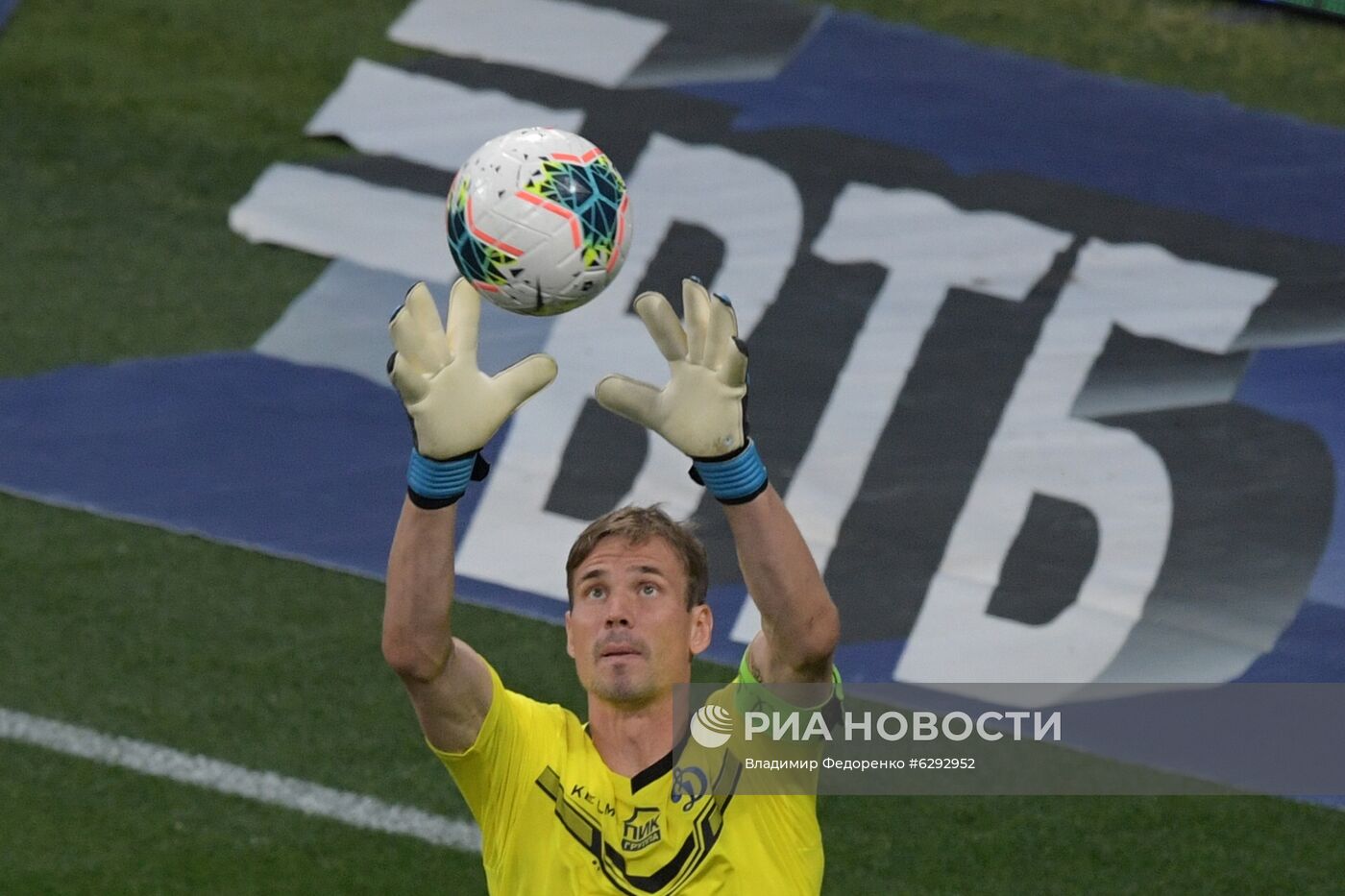 Футбол. РПЛ. Матч "Динамо" - "Оренбург"