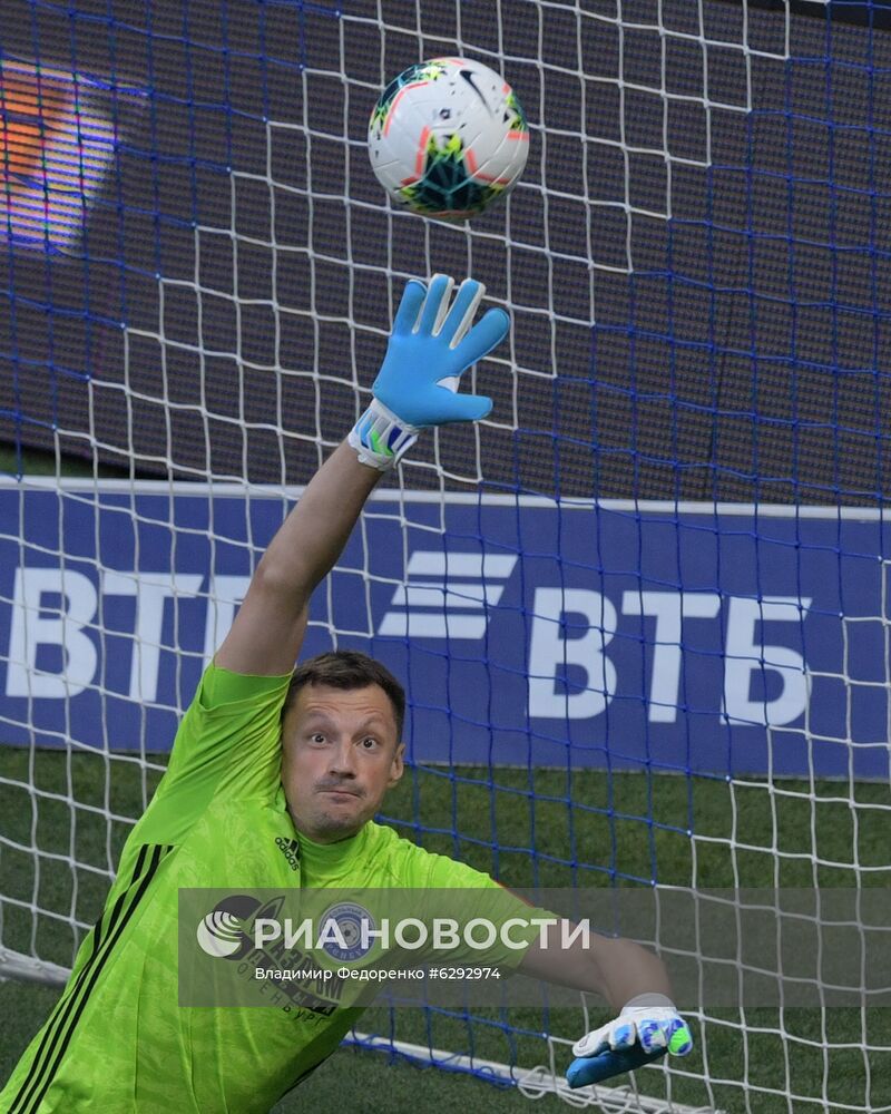 Футбол. РПЛ. Матч "Динамо" - "Оренбург"