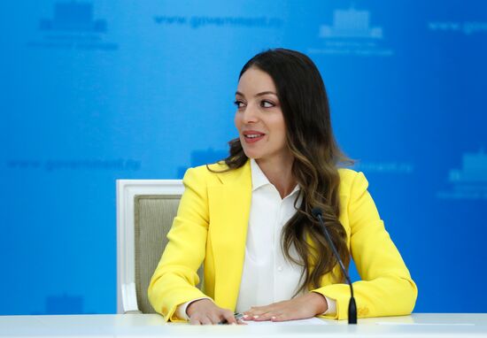 Брифинг главы Ростуризма З. Догузовой