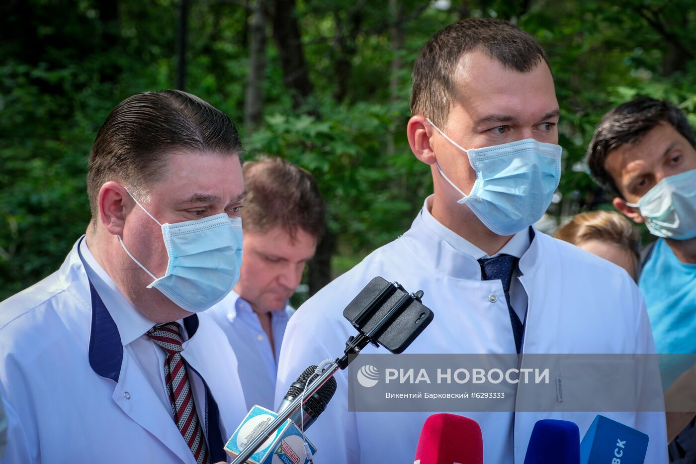 Врио губернатора Хабаровского края М. Дегтярев посетил краевую клиническую больницу