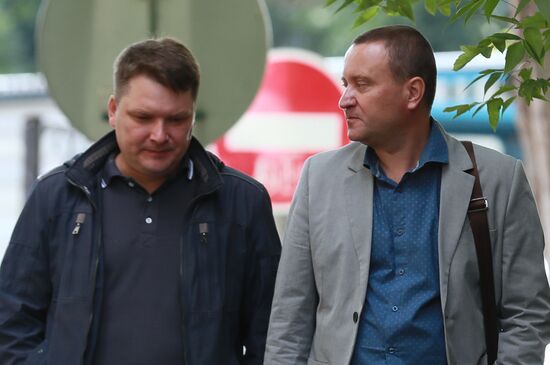 Оглашение приговора авиадиспетчерам, обвиняемых в крушении самолета главы Total