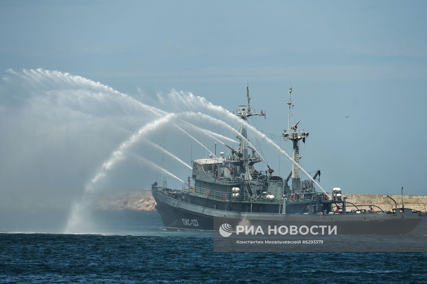 Репетиция парада в честь Дня Военно-морского флота в Севастополе