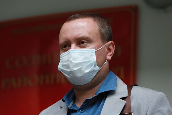 Оглашение приговора авиадиспетчерам, обвиняемых в крушении самолета главы Total