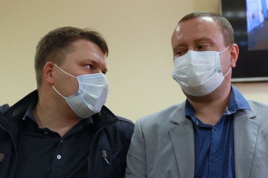 Оглашение приговора авиадиспетчерам, обвиняемых в крушении самолета главы Total