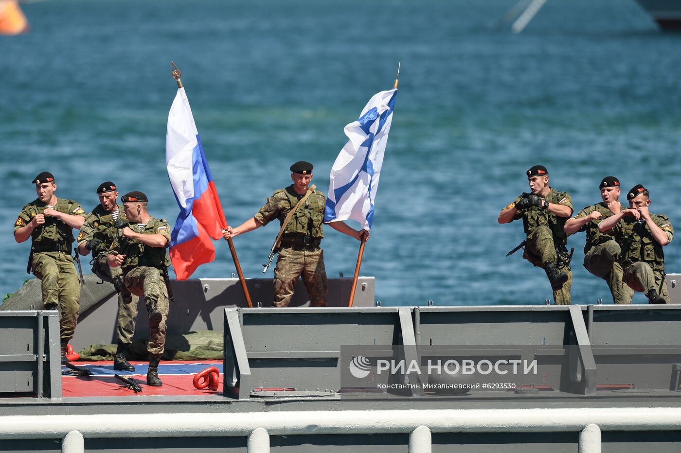 Репетиция парада в честь Дня Военно-морского флота в Севастополе