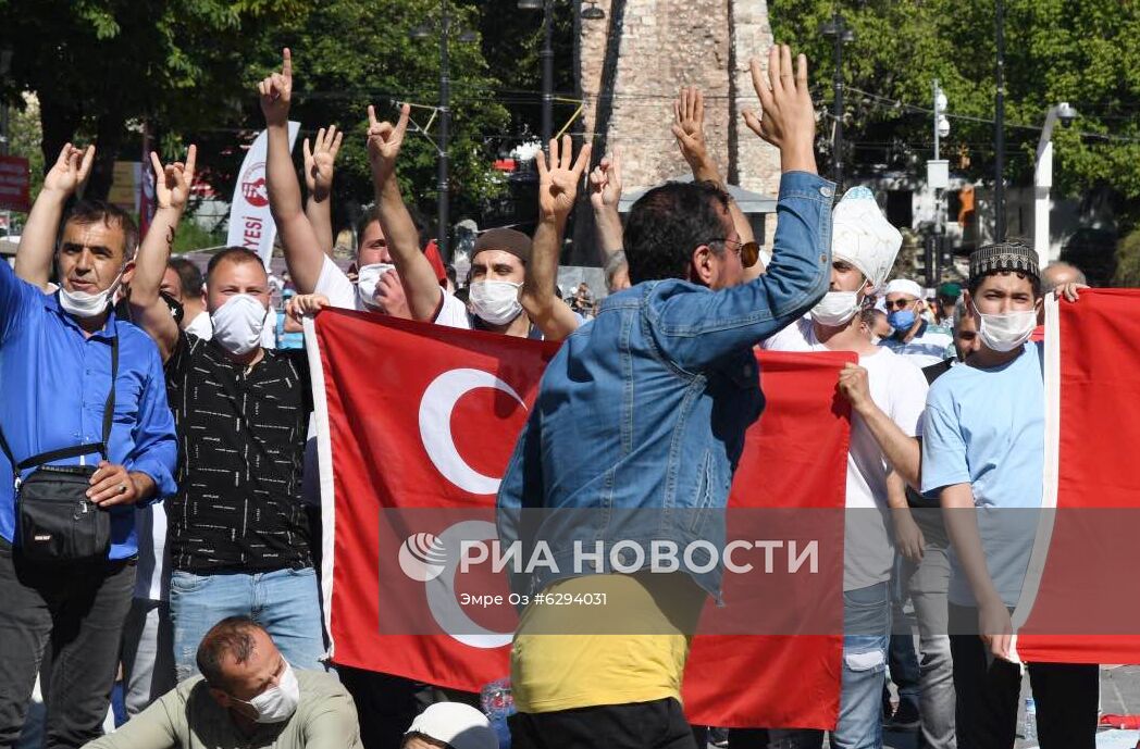 В соборе Святой Софии в Стамбуле возобновились мусульманские богослужения