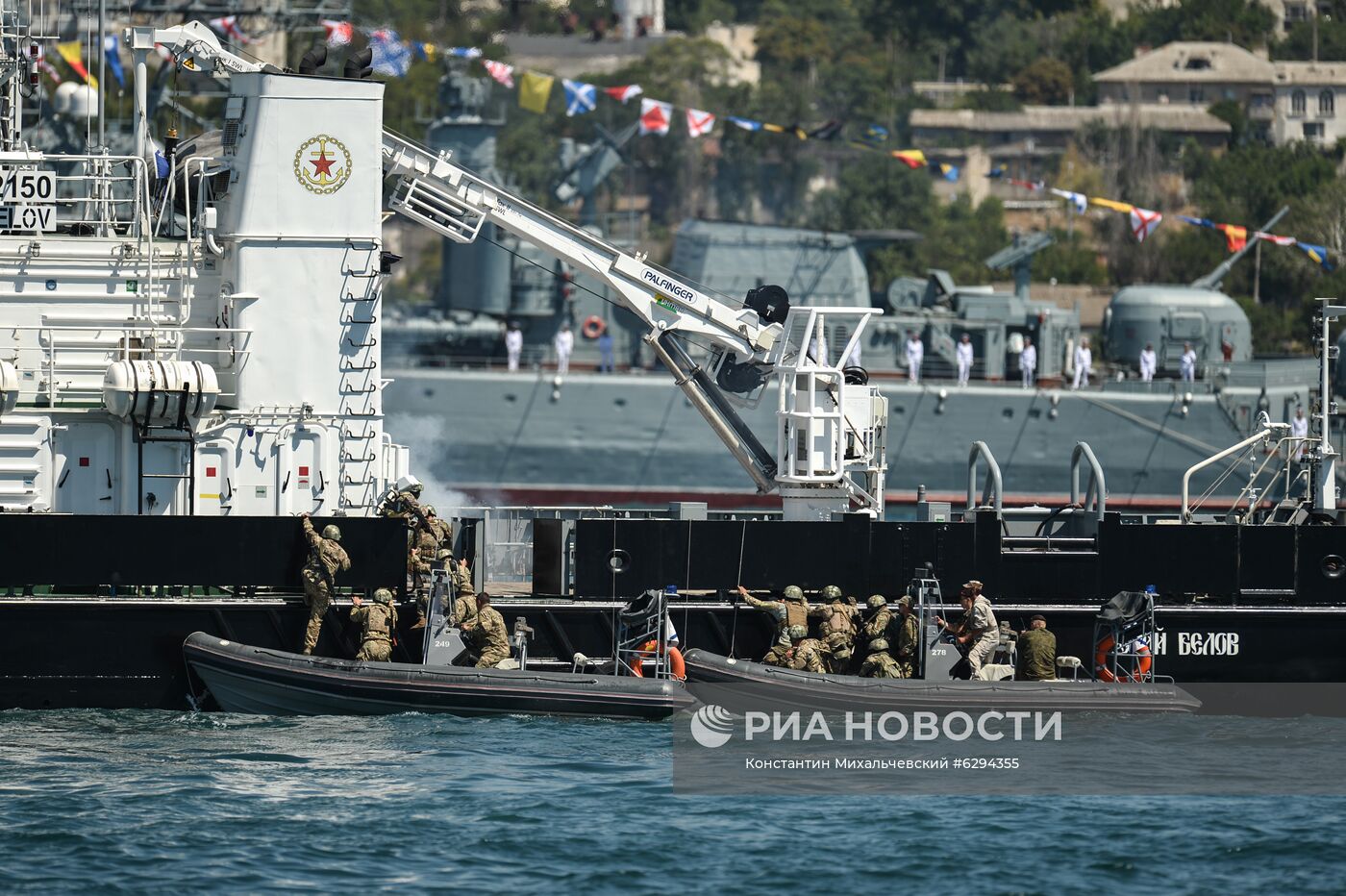 Генеральная репетиция парада в честь Дня ВМФ в городах России