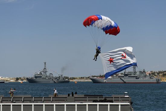 Генеральная репетиция парада в честь Дня ВМФ в городах России