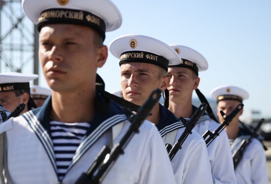 Генеральная репетиция парада в честь Дня ВМФ в городах России