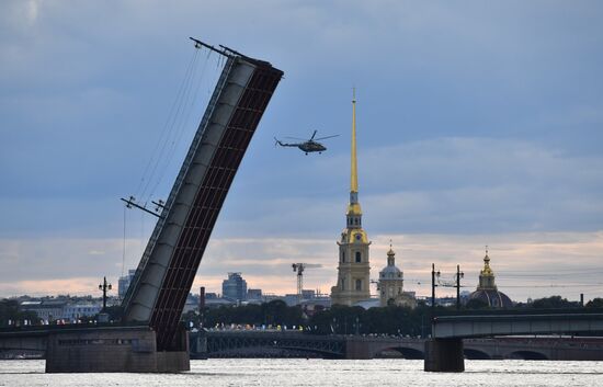 Генеральная репетиция парада в честь Дня ВМФ в городах России