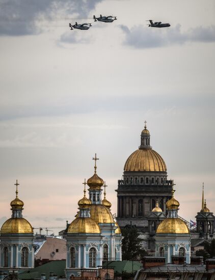 Генеральная репетиция парада в честь Дня ВМФ в городах России