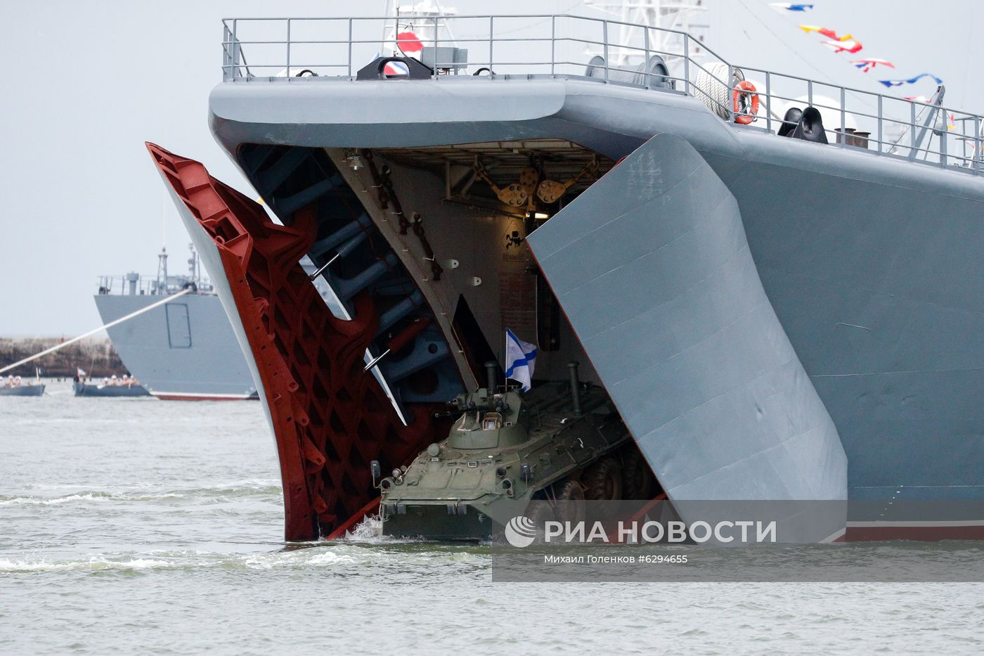 Генеральная репетиция парада в честь Дня ВМФ в городах России