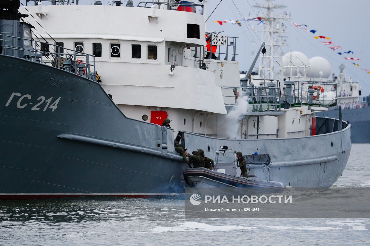 Генеральная репетиция парада в честь Дня ВМФ в городах России