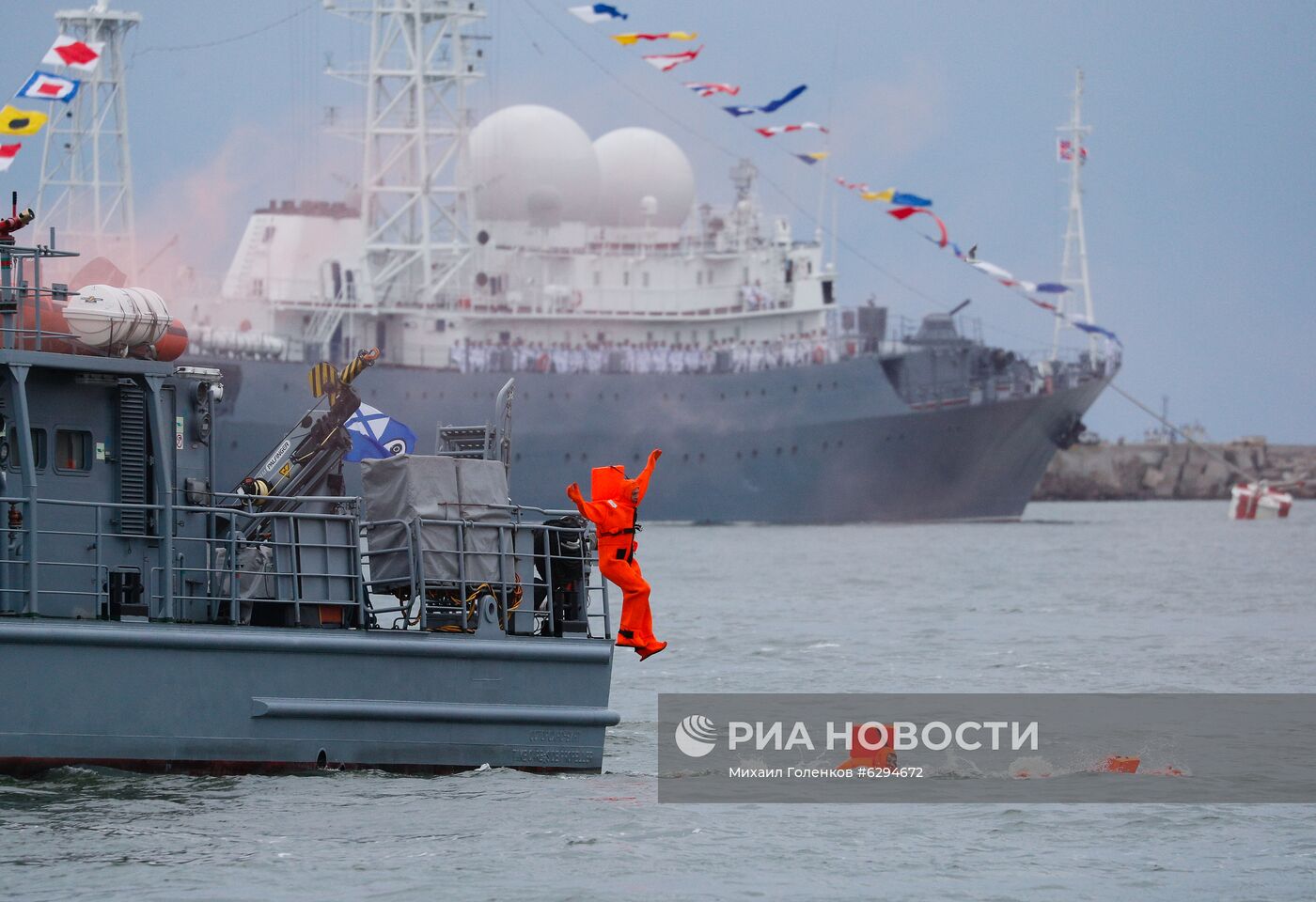 Генеральная репетиция парада в честь Дня ВМФ в городах России