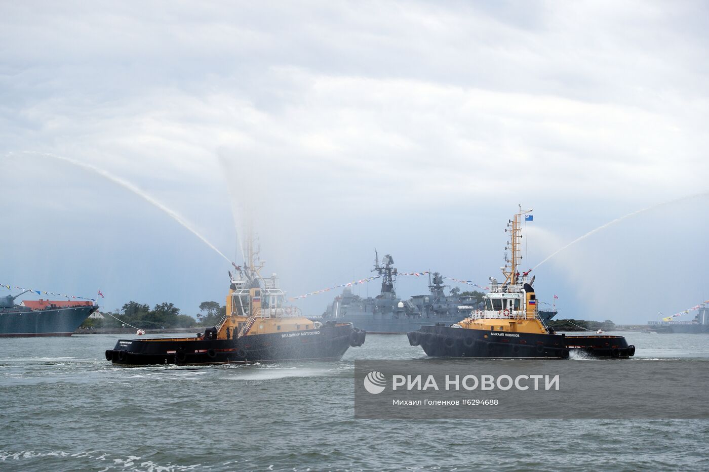 Генеральная репетиция парада в честь Дня ВМФ в городах России