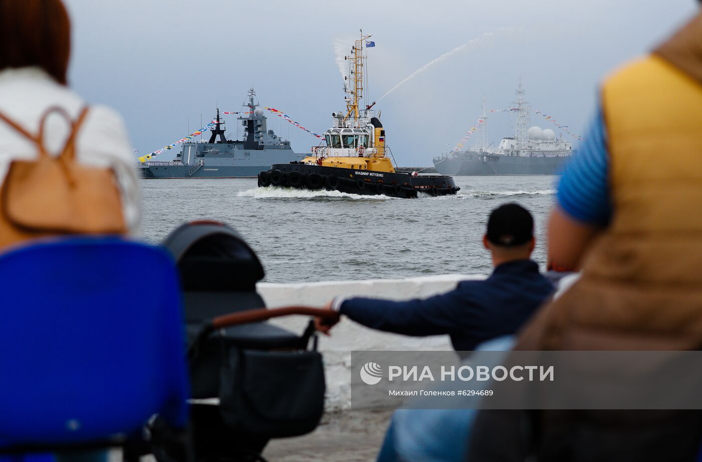 Генеральная репетиция парада в честь Дня ВМФ в городах России