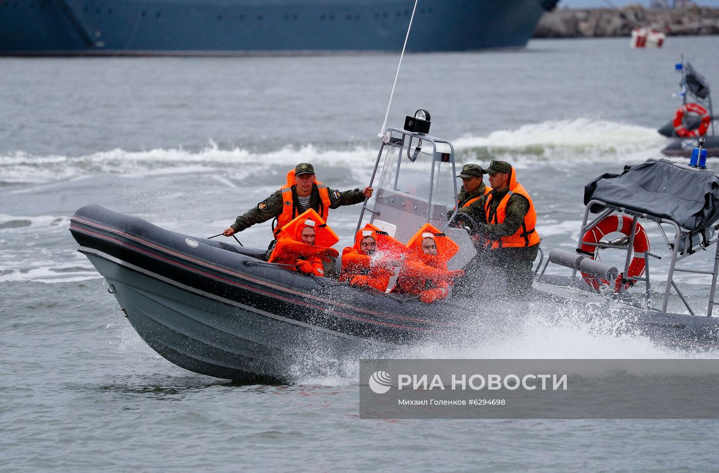 Генеральная репетиция парада в честь Дня ВМФ в городах России