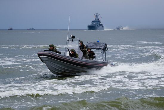 Генеральная репетиция парада в честь Дня ВМФ в городах России