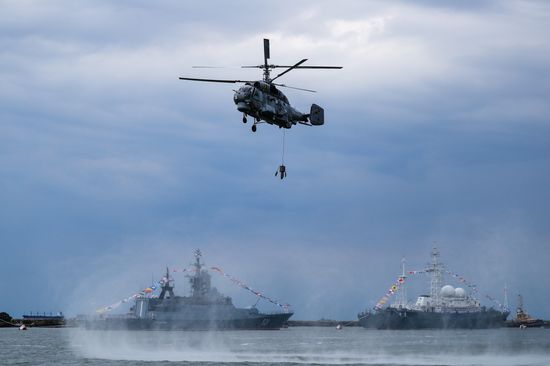 Генеральная репетиция парада в честь Дня ВМФ в городах России