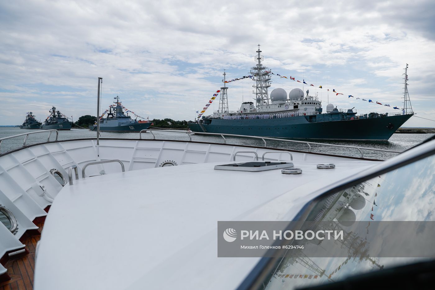 Генеральная репетиция парада в честь Дня ВМФ в городах России