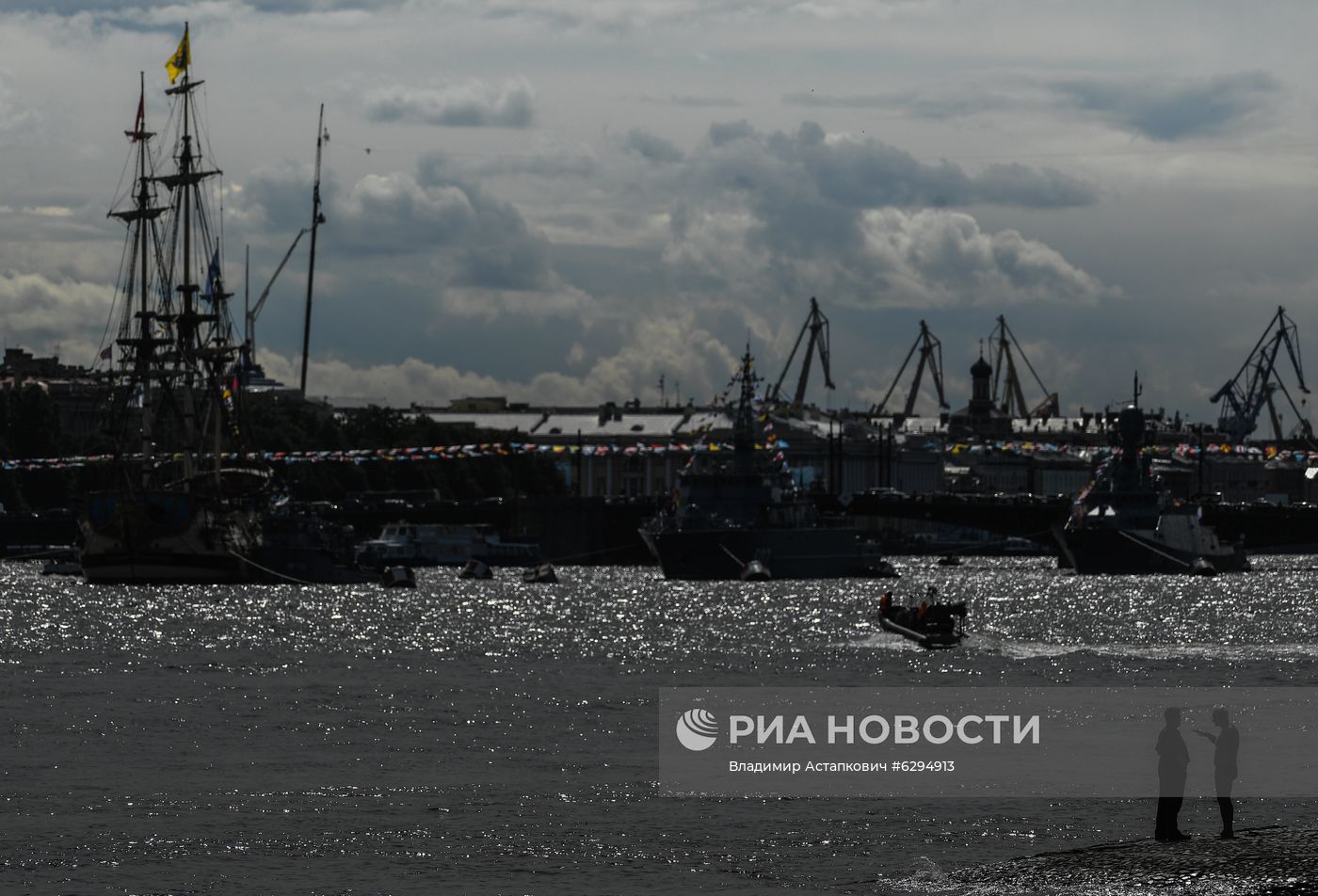 Генеральная репетиция парада в честь Дня ВМФ в городах России