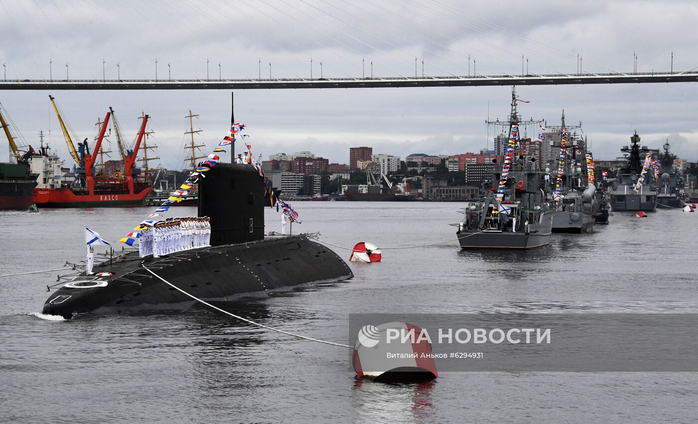 Генеральная репетиция парада в честь Дня ВМФ в городах России