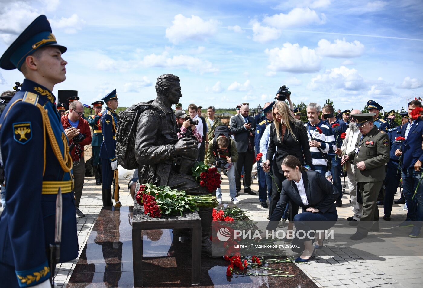 Открытие сквера Воздушно-десантных войск в парке "Патриот"