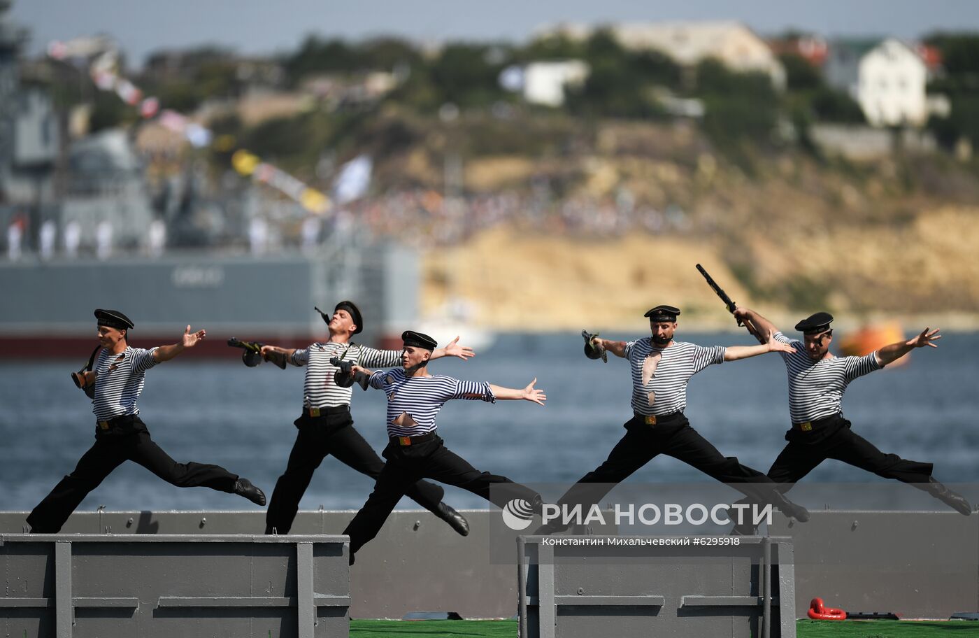 День ВМФ в городах России