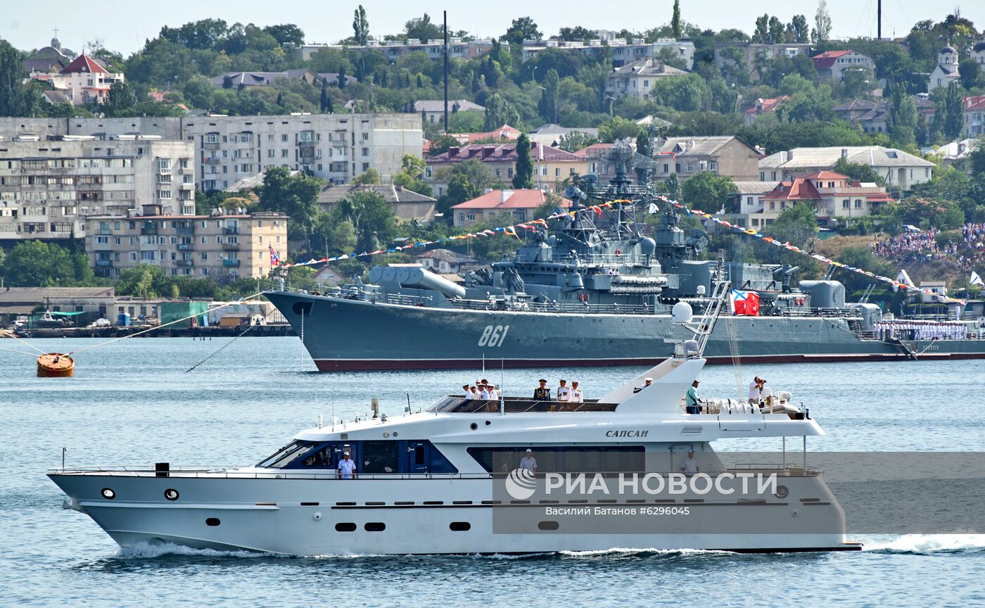 День ВМФ в городах России