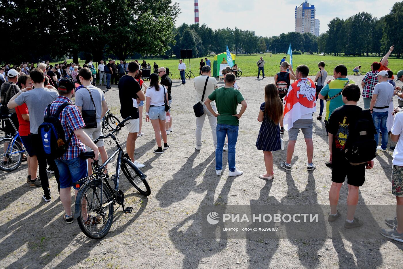 Предвыборный пикет кандидата в президенты Белоруссии А. Дмитриева