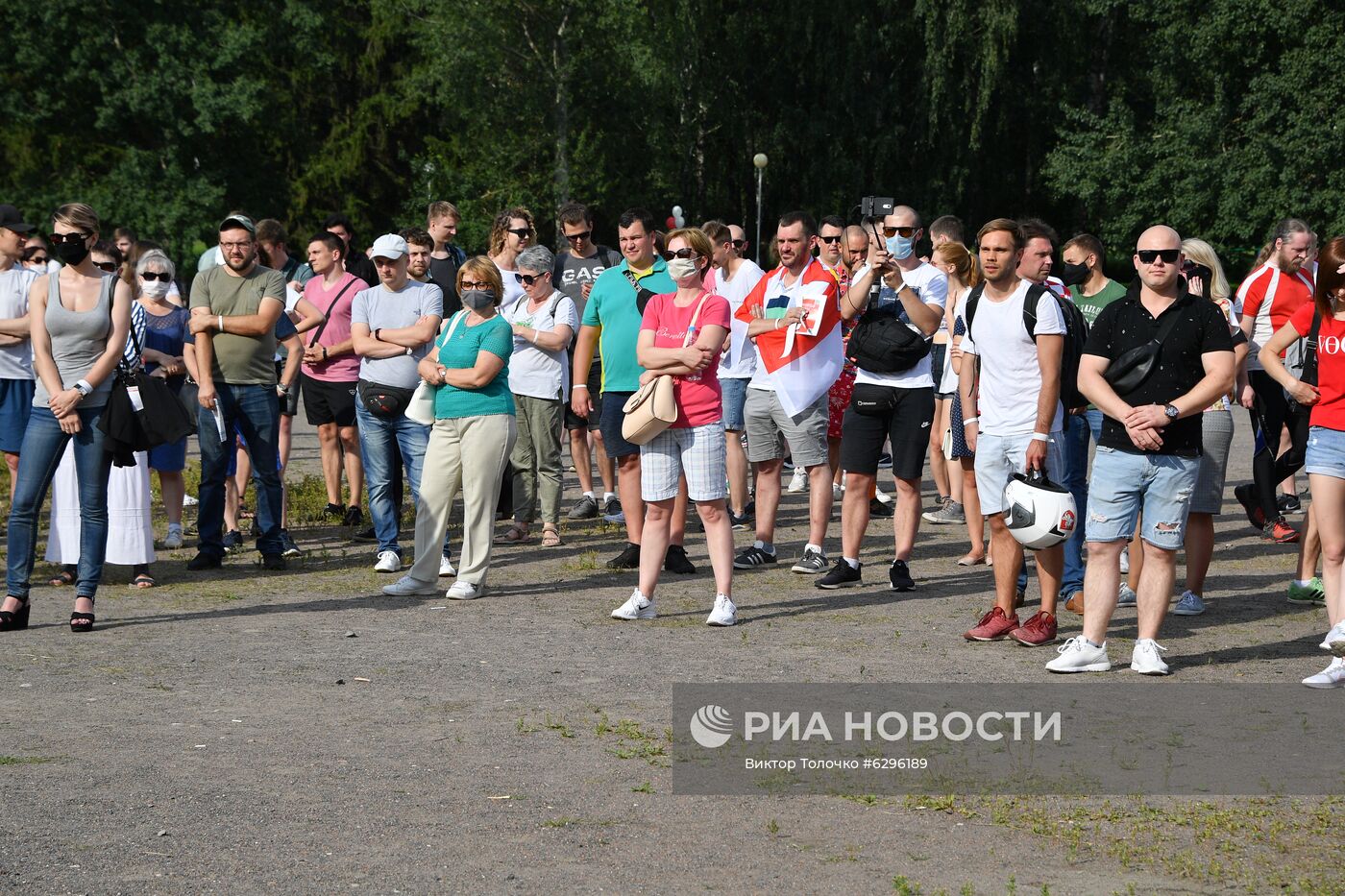 Предвыборный пикет кандидата в президенты Белоруссии А. Дмитриева