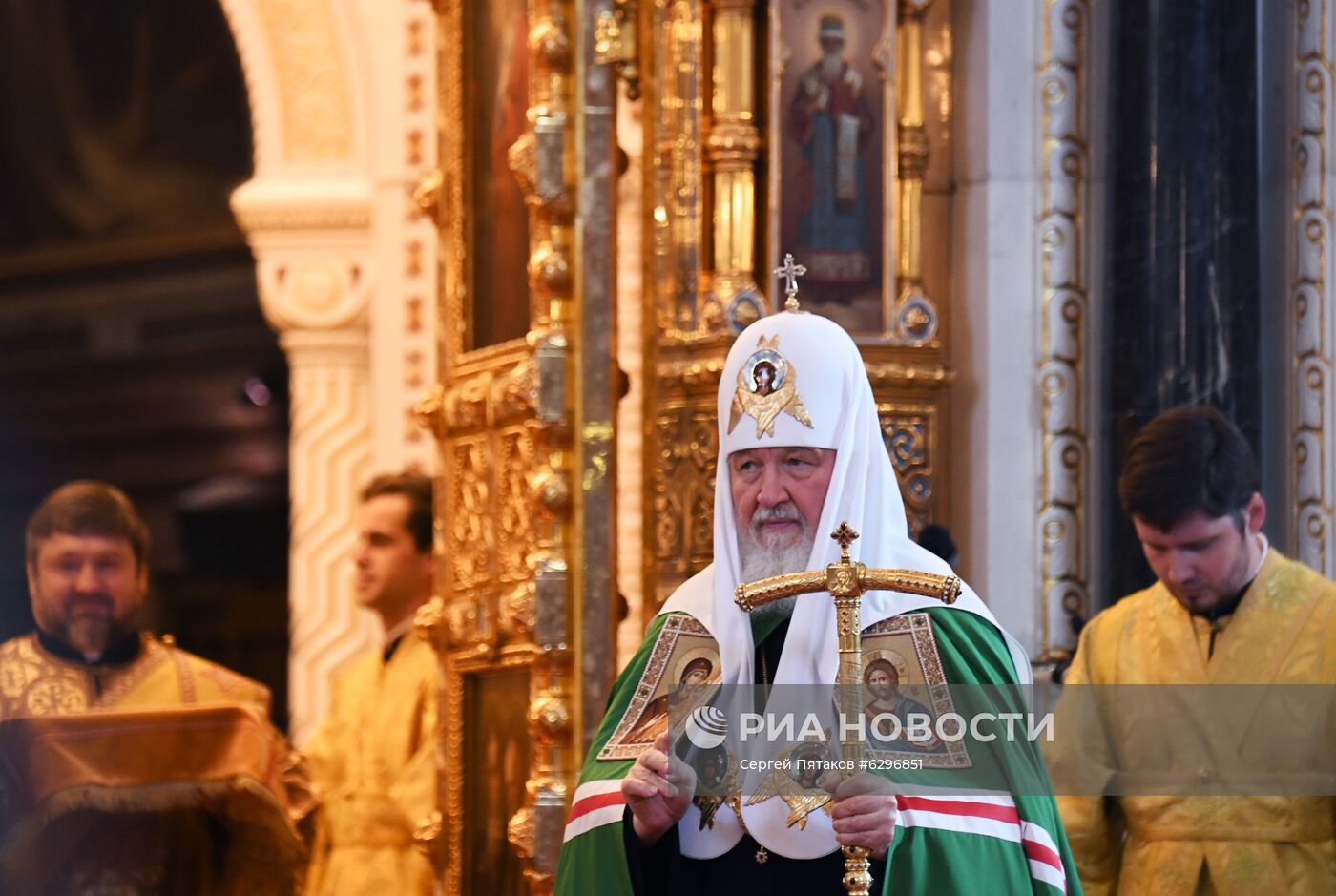 Патриаршее богослужение в храме Христа Спасителя 