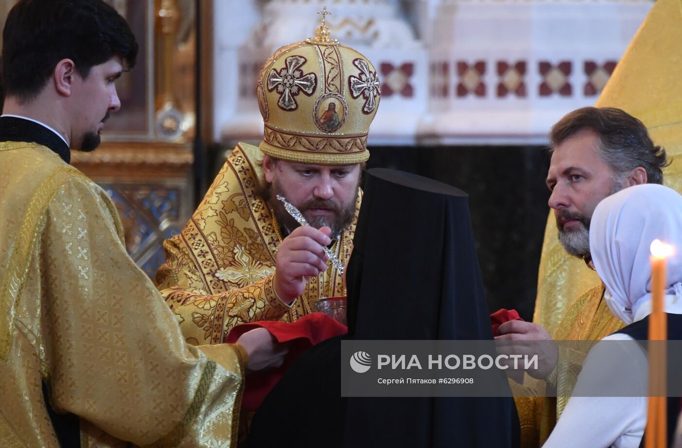 Патриаршее богослужение в храме Христа Спасителя 