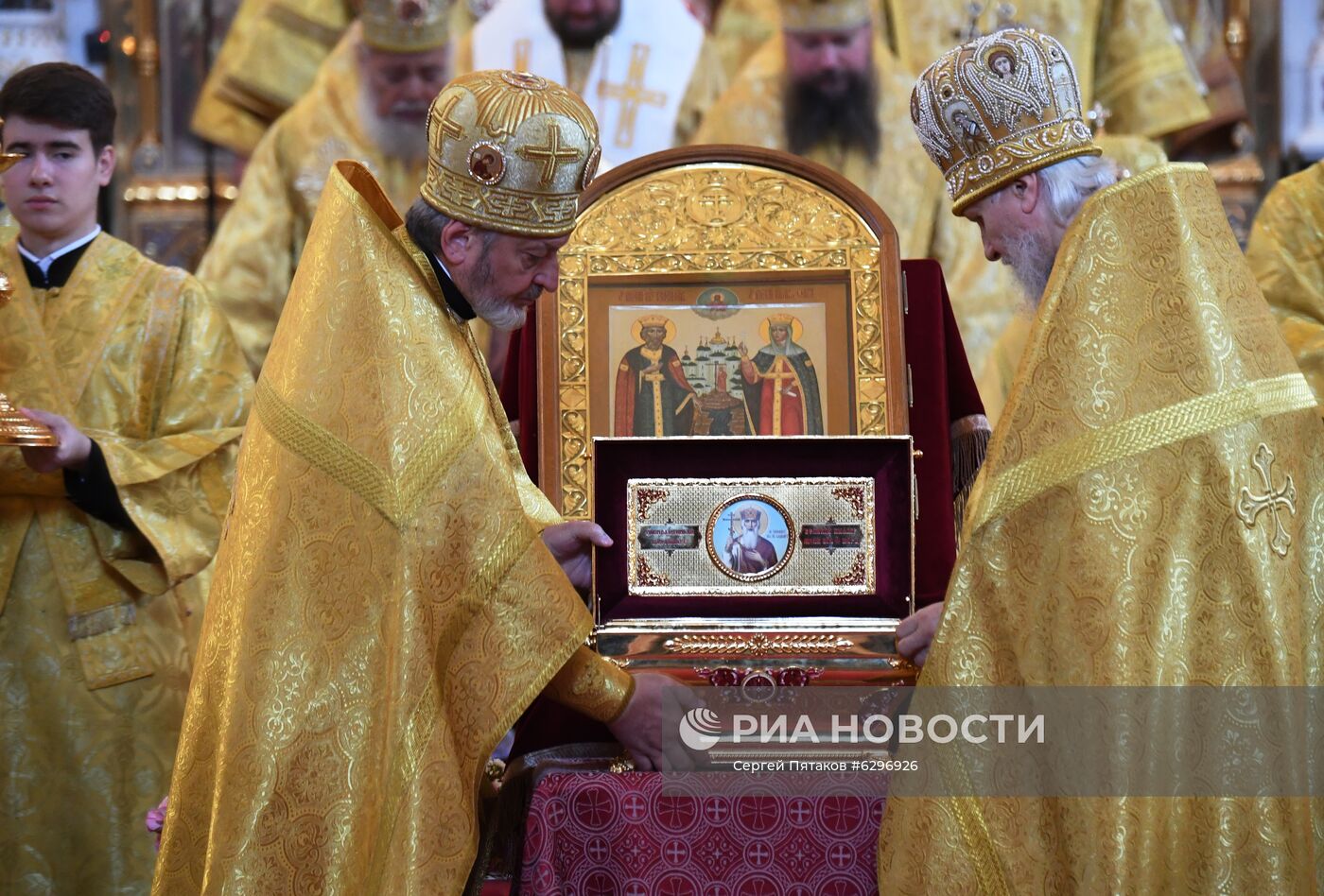 Патриаршее богослужение в храме Христа Спасителя 