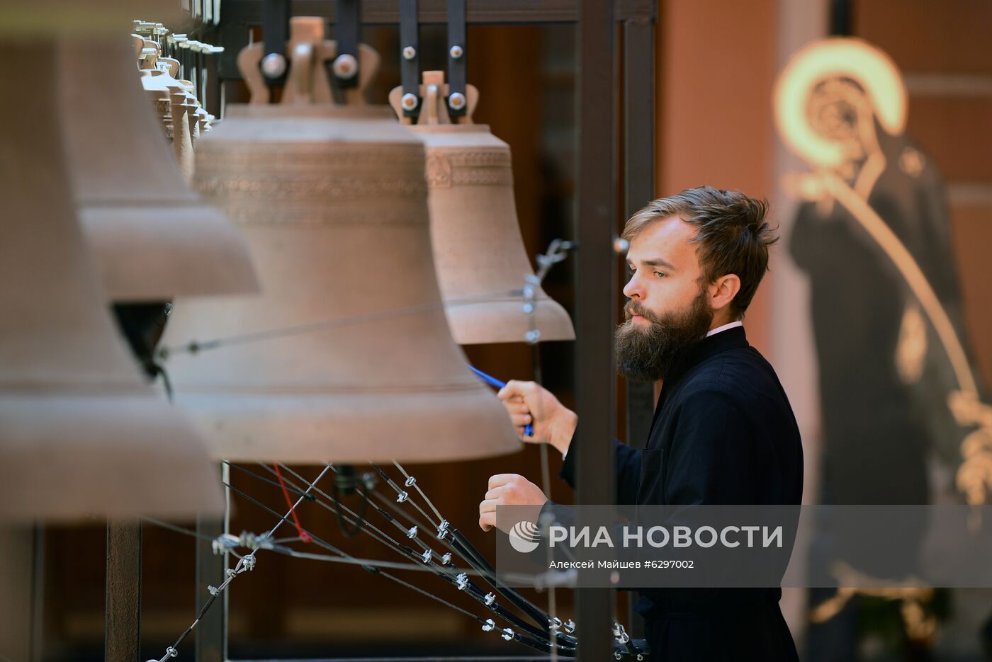 Все храмы РПЦ отмечают День Крещения Руси колокольным звоном